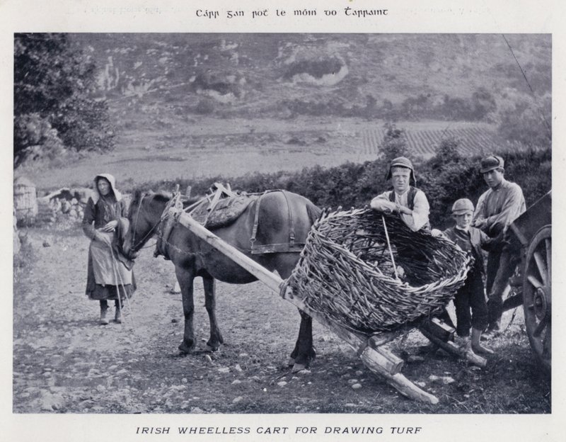 Irish Wheelless Cart for Drawing Turf (s/v foto) av Karl Karlovich Piratsky