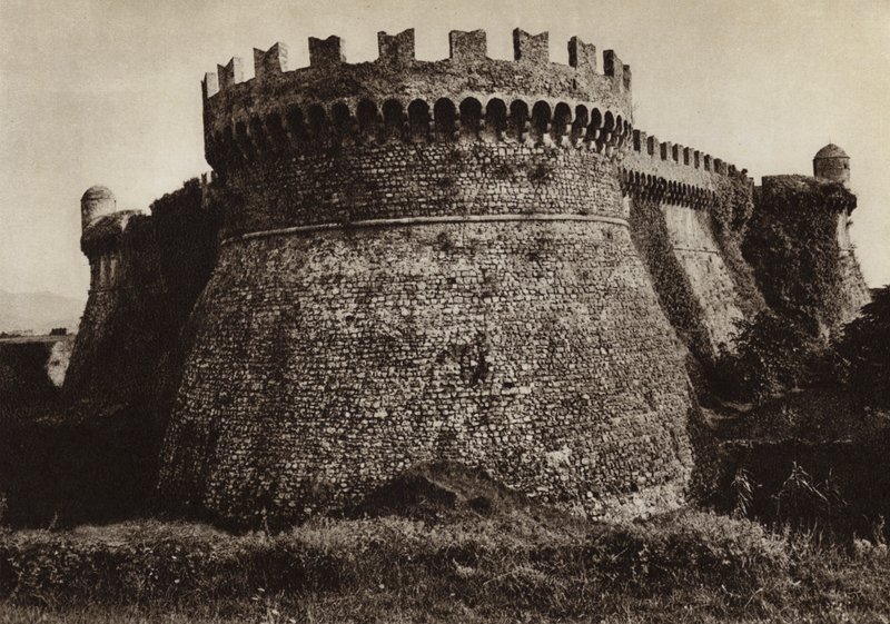 Italien: Castello Sarzanello (s/v foto) av Kurt Hielscher
