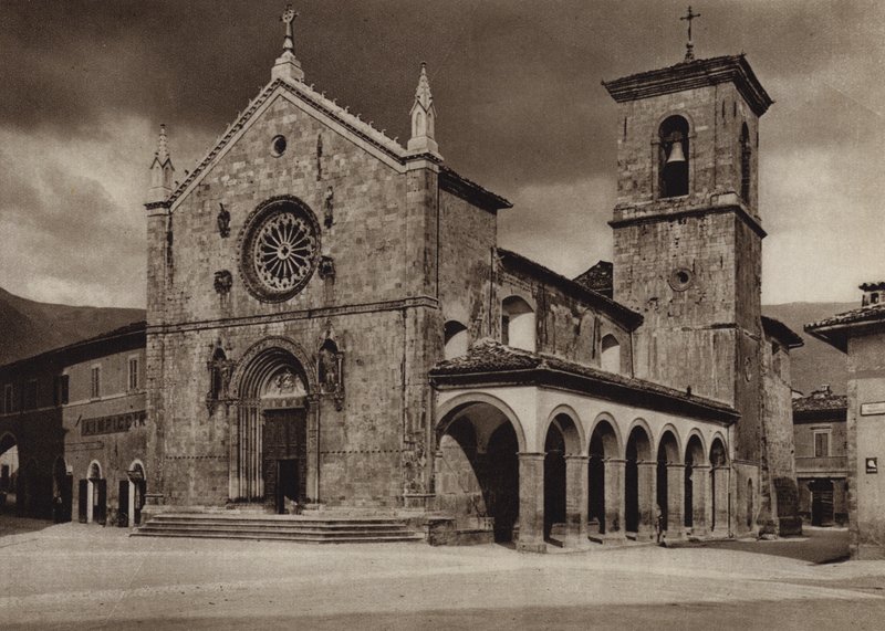 Italien: Norcia, S Benedetto (s/v foto) av Kurt Hielscher