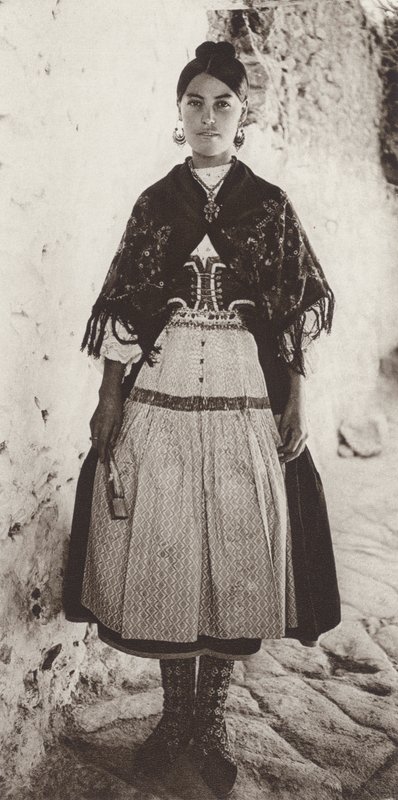 Spanien: Lagartera Costume, provinsen Toledo (s/v foto) av Kurt Hielscher
