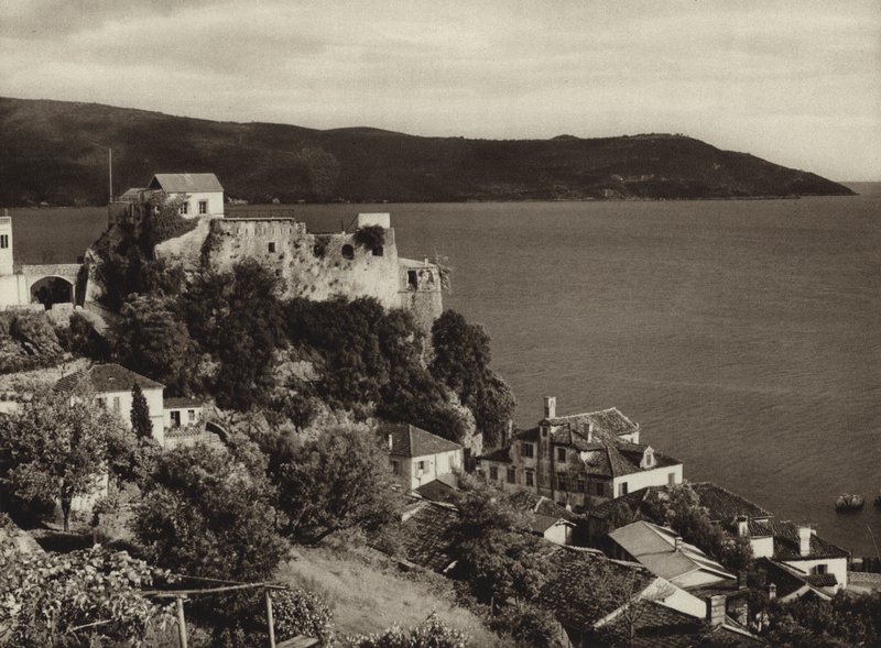 Jugoslavien: Castelnuovo vid Cattarobukten (s/v foto) av Kurt Hielscher