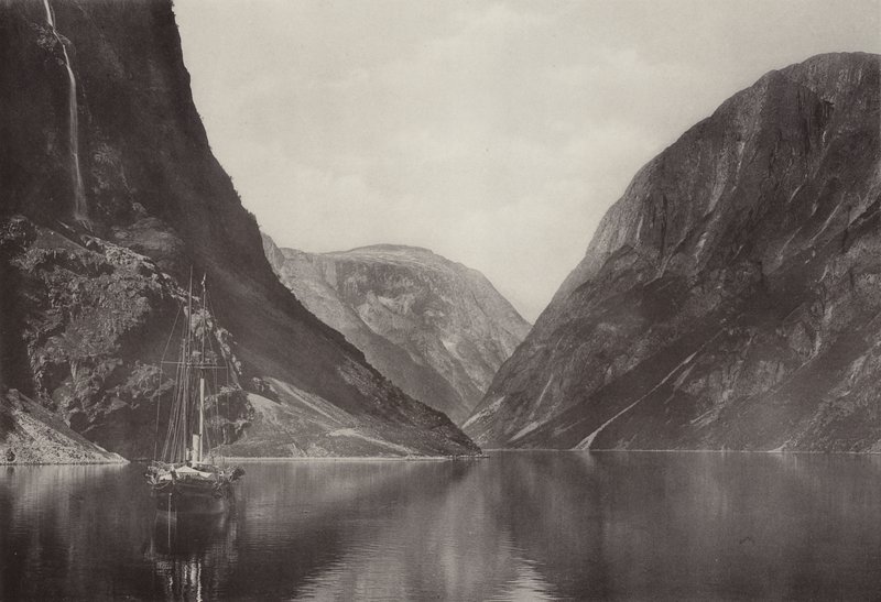Naeroyfjorden från Vikingvang Hotel (s/v foto) av Norwegian Photographer