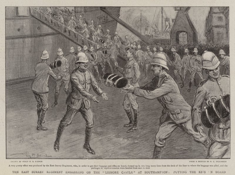 East Surrey Regiment ombord på Lismore Castle i Southampton, med kit ombord. av Percy F.S. Spence