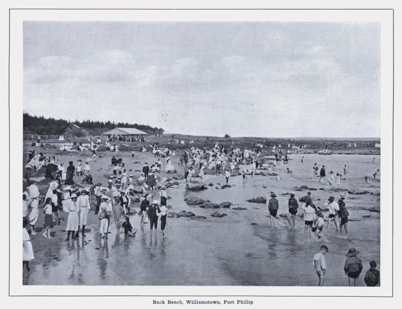 Back Beach, Williamstown, Port Phillip (s/v foto) av Photographer Australian