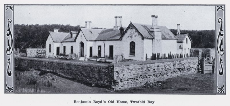 Benjamin Boyds gamla hem, Twofold Bay (s/v foto) av Photographer Australian