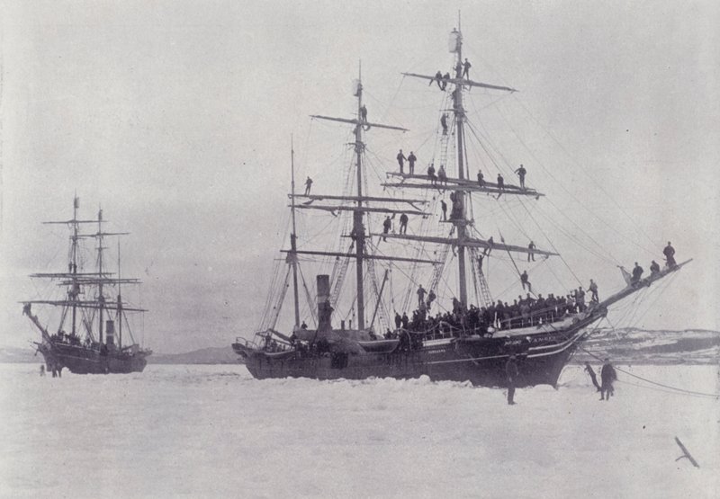 Kanada: Sealing Steamers in the Ice (s/v foto) av Photographer Canadian
