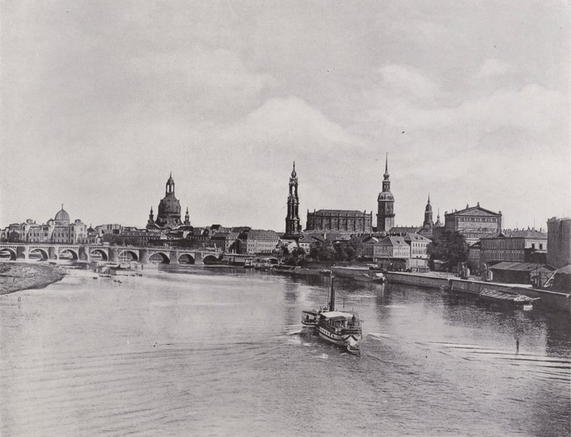 Gamla stan från Marienbrucke (s/v foto) av Photographer German