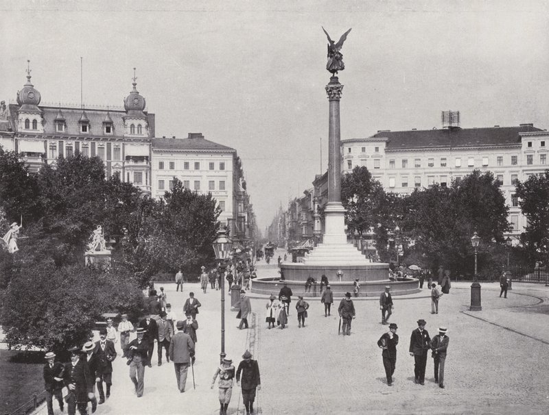 Belle-Alliance-Platz och Friedrich-Strasse (s/v foto) av Photographer German