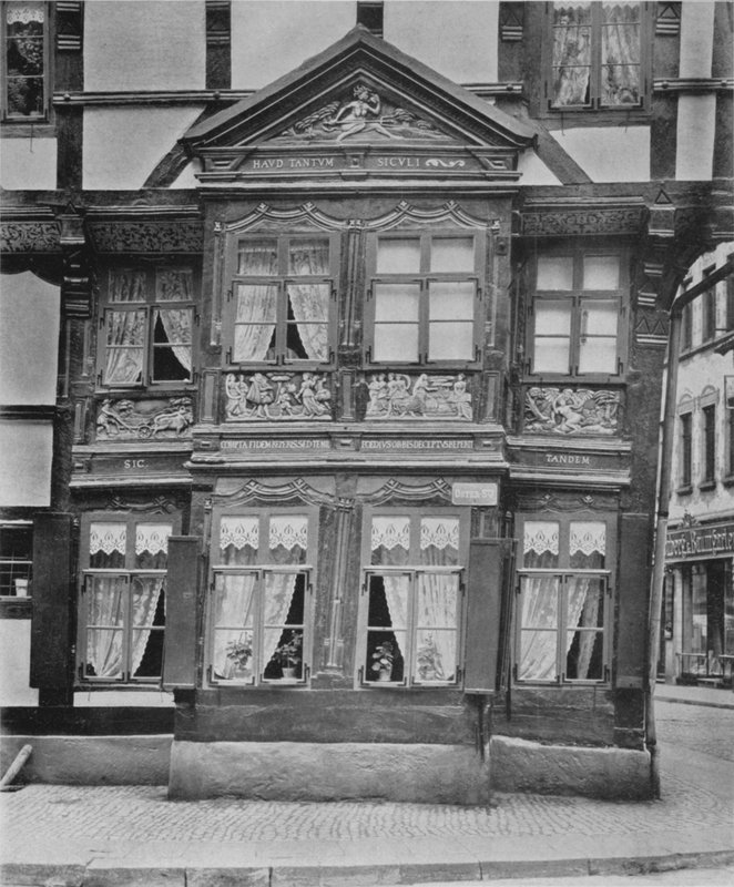 Bay window i Borchers hus i Osterstrasse (svart/vitt foto) av Photographer German