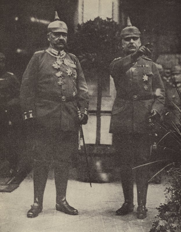 Fältmarskalk von Hindenburg och general Ludendorff, tyska arméns befälhavare (färglitografi) av Photographer German