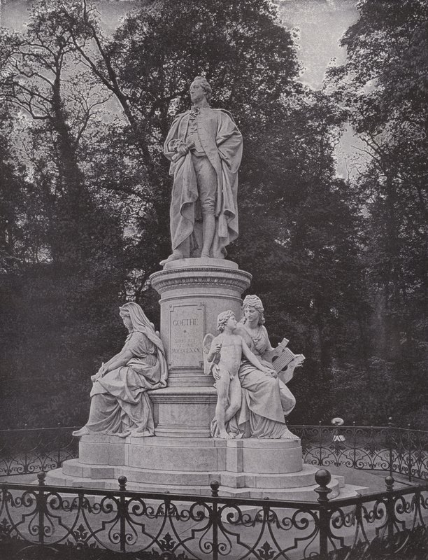 I Tiergarten, Goethe-monumentet (s/v foto) av Photographer German