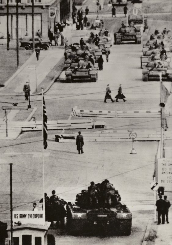 Oktober 1961, Berlin Friedrichstrasse (s/v foto) av Photographer German