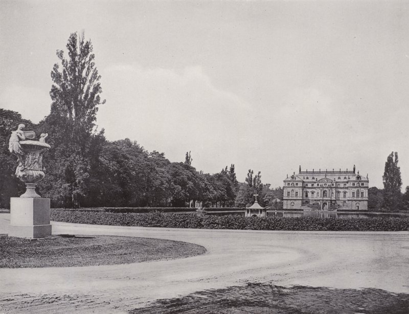 Palace in the Great Garden (s/v foto) av Photographer German