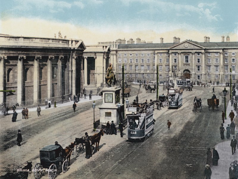 College Green, Dublin (färgfoto) av Photographer Irish