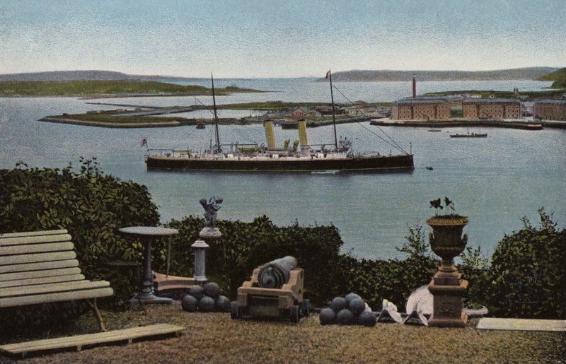 Sydirland: Queenstown Harbour, County Cork (färgat foto) av Photographer Irish