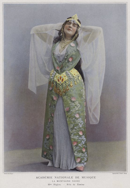 Meyriane Heglon som Yamina i La Montagne Noire (färgad bild) av Reutlinger Studio
