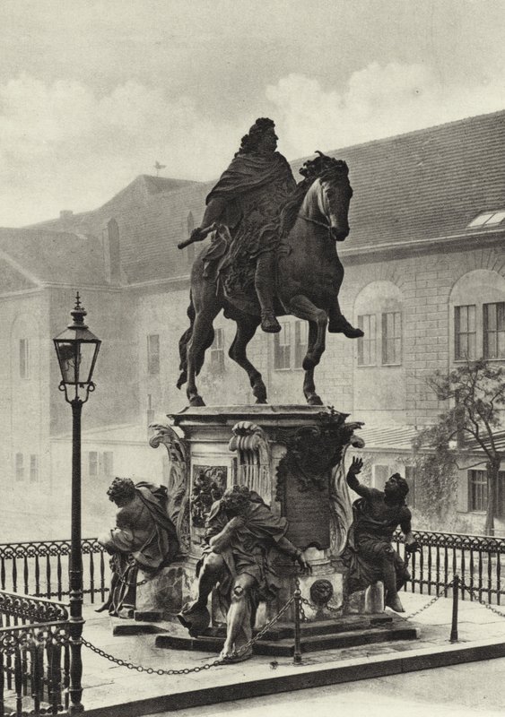 Berlin: Der Grosse Kurfurst; Monument över den store kurfursten (s/v foto) av Sasha Stone