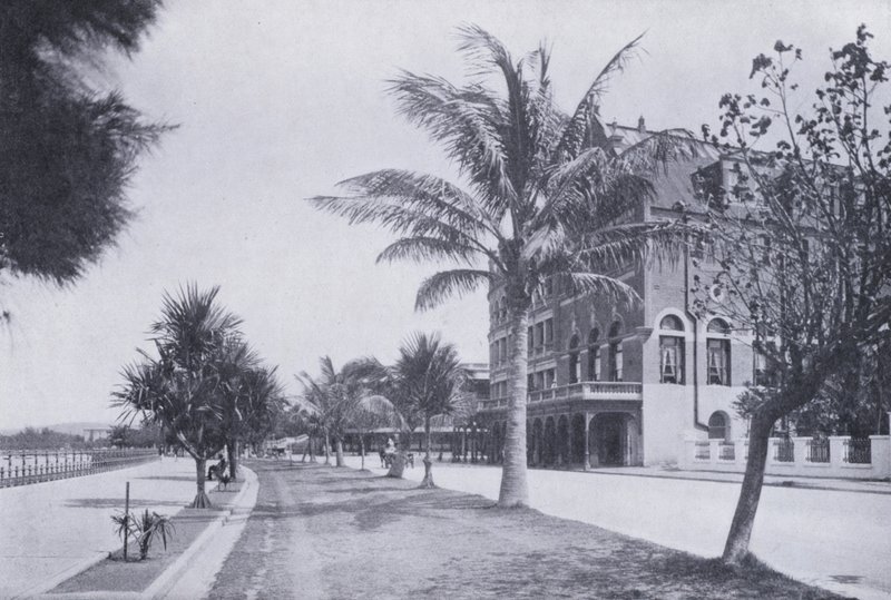Esplanade, visar Marine Hotel, Durban (s/v foto) av South African Photographer