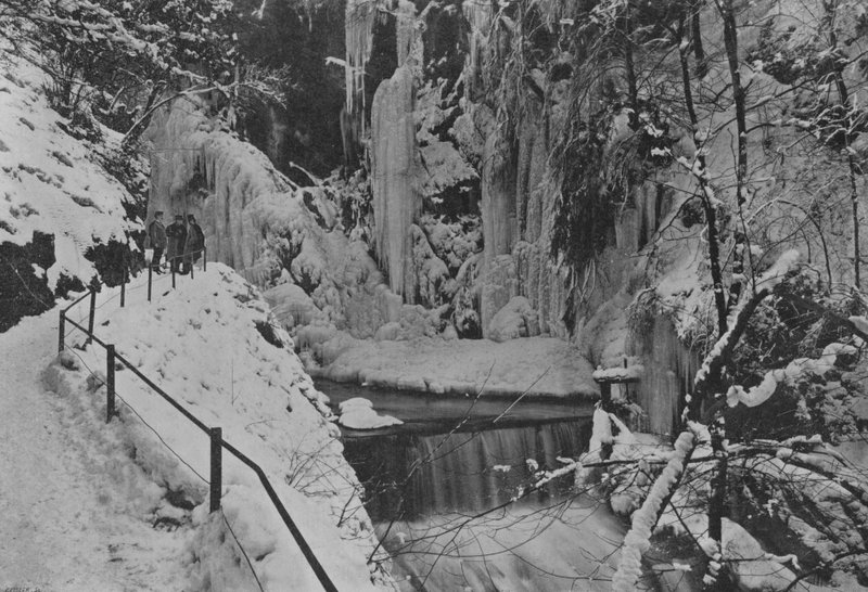 Gorges du Taubenloch, pres Bienne (s/v foto) av Swiss Photographer