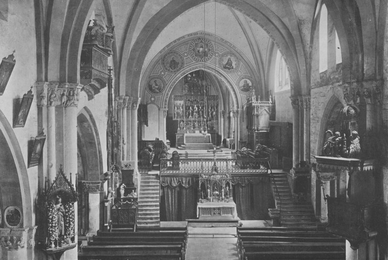 Interiören i Chur-katedralen (s/v-foto) av Swiss Photographer
