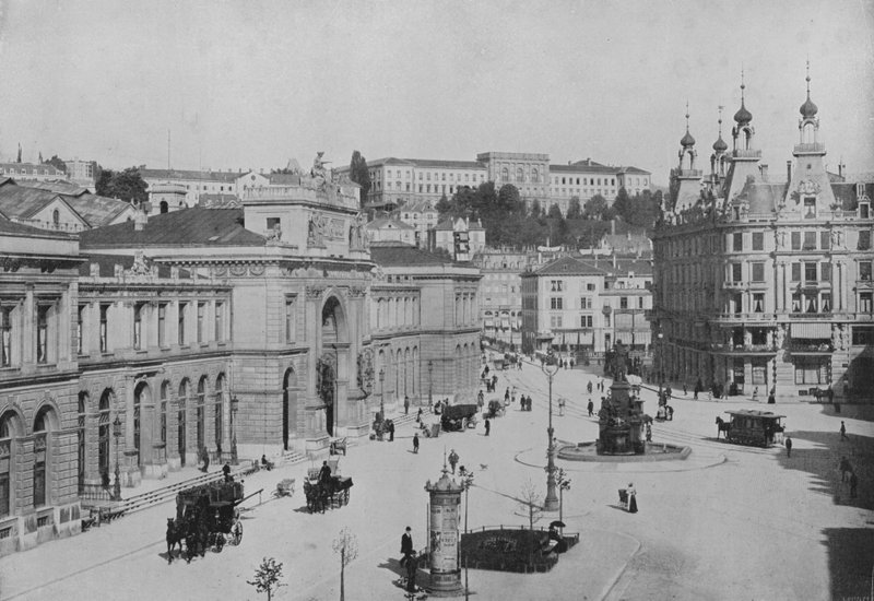 Zürich, Station Square och Polytechnikum (s/v foto) av Swiss Photographer