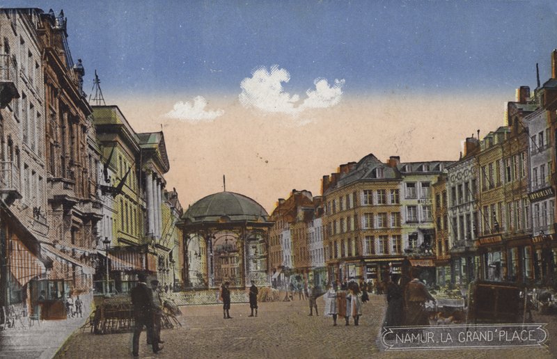 Namur, Grand Place (färgfoto) av Juste Lisch