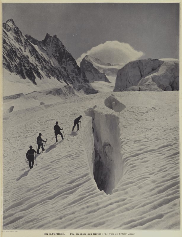 I Dauphine-regionen i de franska alperna: en spricka på glaciären Blanc på Barre des Ecrins av Vittorio Sella