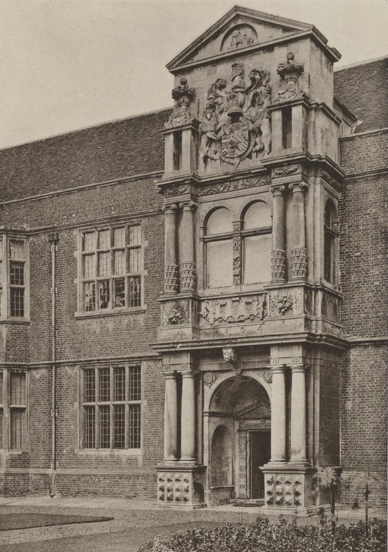 Doorway, The North Wing, Cobham Hall, Kent (s/v foto) av William Galsworthy Davie