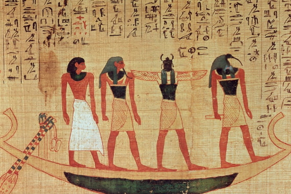 Hieroglyfer och väggmålningar