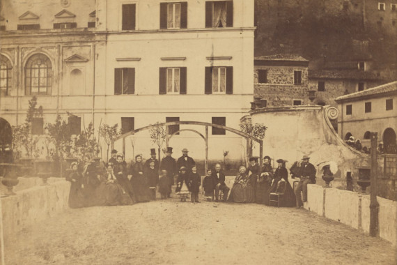 Altobelli and Molins