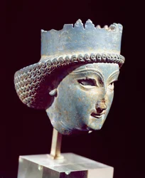 Huvud för en prins, från Persepolis, 400-400-talet f.Kr. (lapis lazuli)