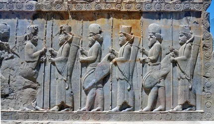 Väggsnideri föreställande det kungliga gardet, Tachara, Persepolis, c.6-5th århundradet f.Kr. (grå sten)
