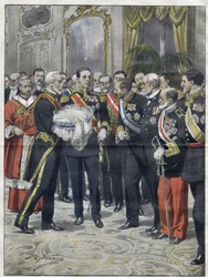Alfonso XIII (1886-1941), kung av Spanien vid presentationsceremonin av sin son Alfonso (1907-1938), greve av Covadonga, prins av Asturien. Teckning av Achille Beltrame. från 1907.