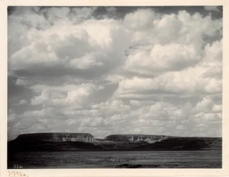 Runt Zuni, från nordost om Pueblo "99"