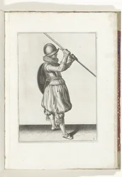 Övningen med sköld och spik: Soldaten med spiken vinklad i båda händerna och skölden på ryggen (nr 2), 1618 Nassausche Wapen-Handelinge, van Schilt, Spies, Rappier ende Targe: avbildad av figuren och poserad efter den nya ordningen [va