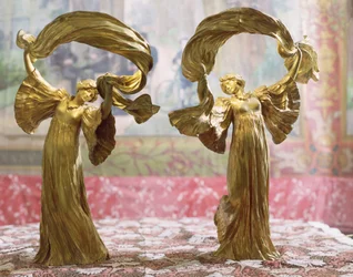 Dansande figurer från ett bordscentrum, Sevres, 1900 (förgylld brons)