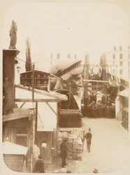 Utsikt över det yttre området av verkstaden Monduit och Bechet, som visar huvudet av Frihetsgudinnan, Paris, 1883