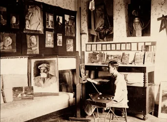 Konstnären Guglielmo Ghini i sin ateljé, Ponte a Vingone, Scandicci, Florens, 09/1920 (s/v foto)