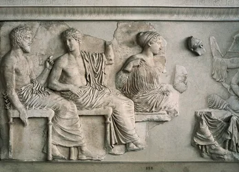 Poseidon, Apollon, Artemis och Afrodite avbildade på Parthenons östra fris