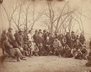 Indianer med regeringsagenter, tidigt 1860-tal.