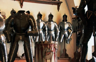 Utställning av antika rustningar, Armory of Churburg castle, Schluderns, Venosta Valley, Trentino-Alto Adige, Italien