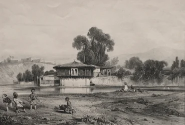Paviljong vid kanten av en flod