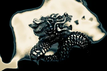 Fire Breathing Dragon, 2021 (ommålat fotografi)