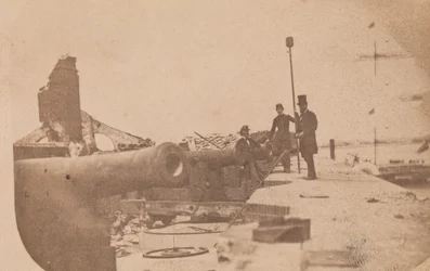 Evakueringen av Fort Sumter, april 1861, april 1861.