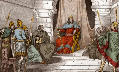Kung Charibert (521-567) i råd med magistrater - Caribert eller Cherebert, kung av Paris (561-567) som håller råd, eller han gav rättvisa - Gravyr från 1825 i "Histoire de France representerad av synoptiska målningar dediee till Frankrikes barn och