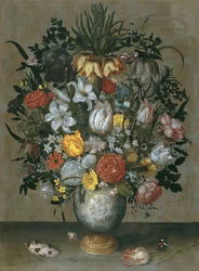 Kinesisk vas med blommor, snäckor och insekter