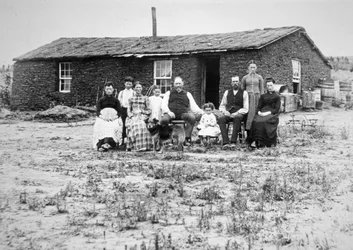 Amerikansk pionjärfamilj, ca 1888 (s/v foto)