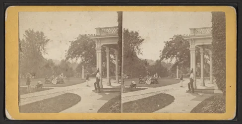 East Lawn and Portico, Oneida Community, New York State, ca 1870 (s/v foto)