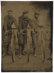 Marshall Walters "Major" Taylor och cykeltävlande,ca. 1899 (foto)