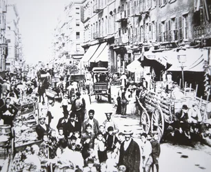Gatumarknad i Mulberry Street, Lower East Side, New York City